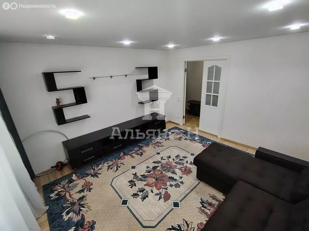 3-комнатная квартира: Азов, Ленинградская улица, 62 (70 м) - Фото 0