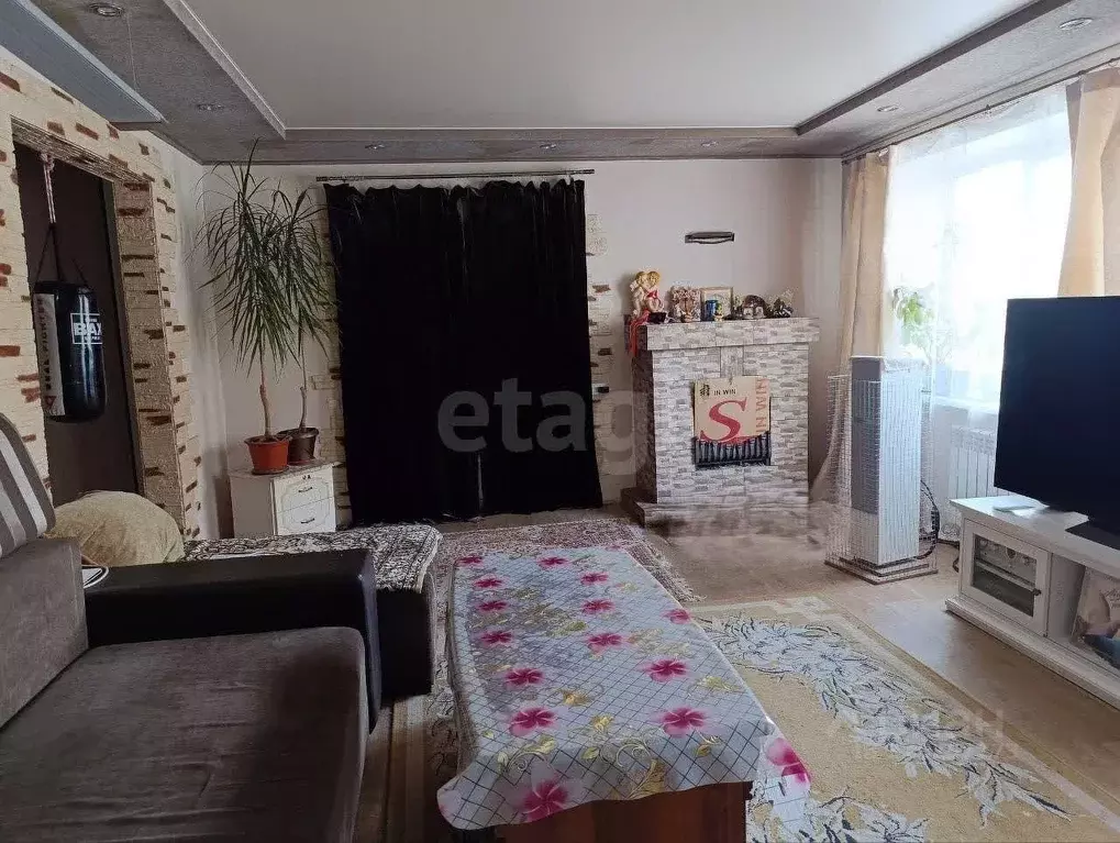 Дом в Кемеровская область, Березовский Барзасская ул., 26 (200 м) - Фото 1