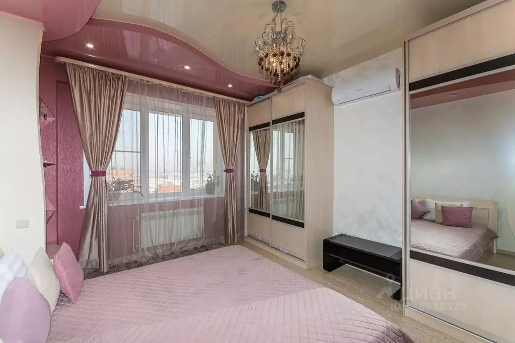 3-к кв. Иркутская область, Иркутск Советская ул., 33 (92.0 м) - Фото 1