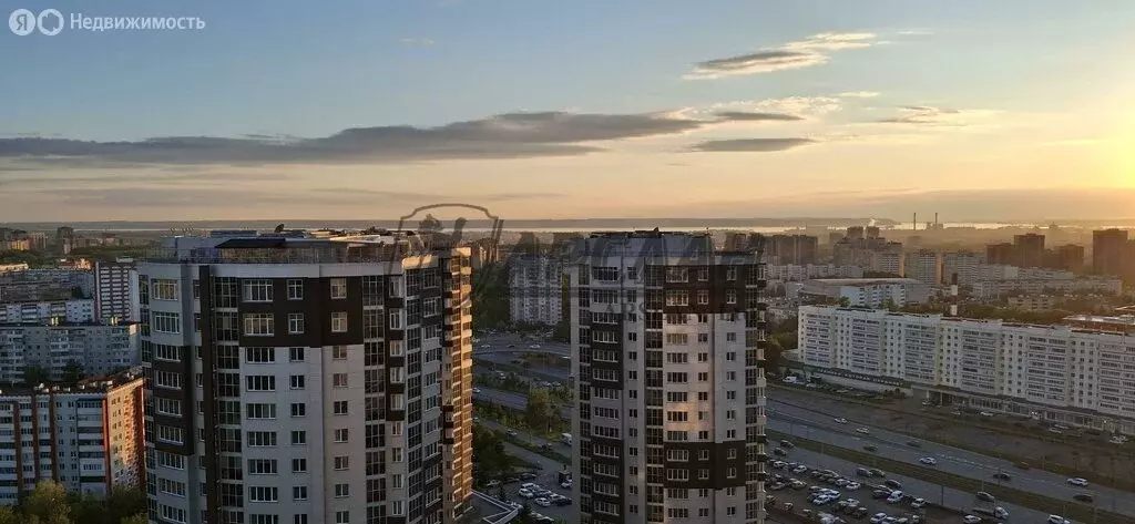 2-комнатная квартира: Казань, улица Рихарда Зорге, 66В (80 м) - Фото 1