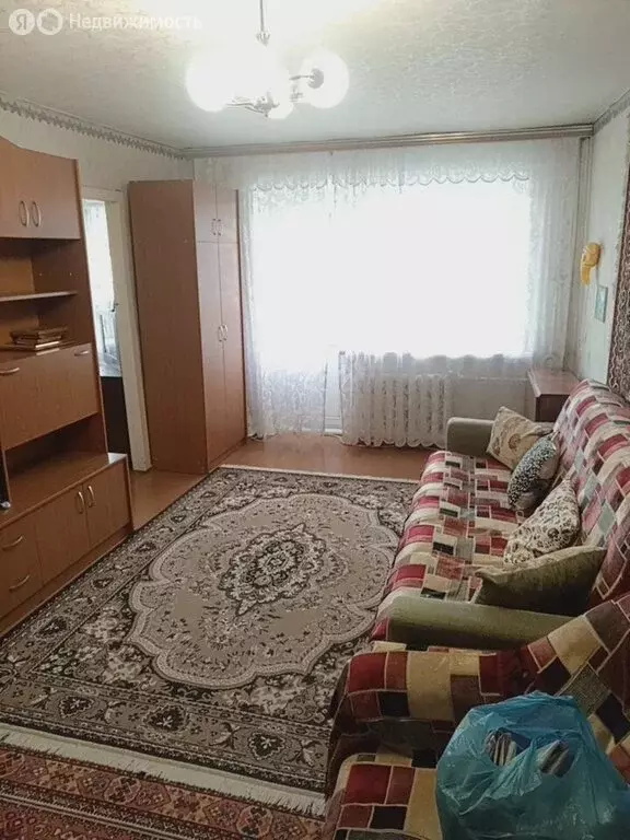 2-комнатная квартира: Новомосковск, Октябрьская улица, 43 (45 м) - Фото 0