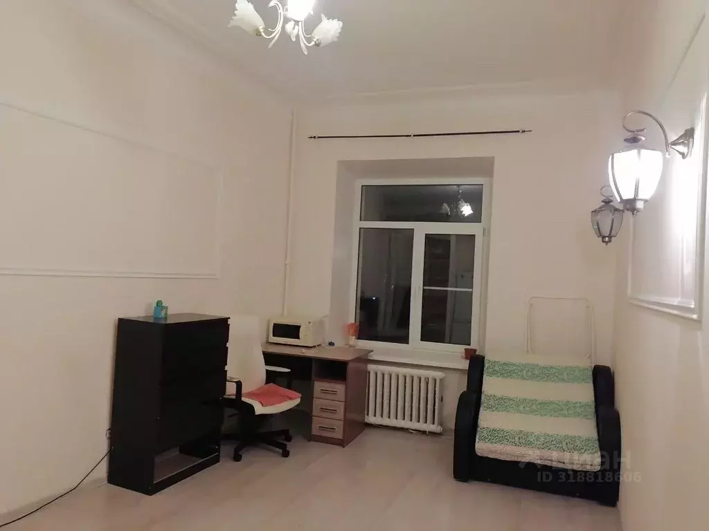 Комната Санкт-Петербург 8-я Советская ул., 32 (18.4 м) - Фото 1
