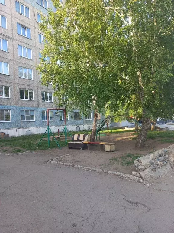 Комната 13,1 м в 3-к., 8/9 эт. - Фото 1