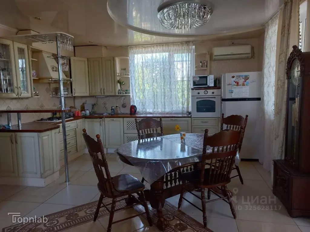 Дом в Краснодарский край, Ейский район, Должанская ст-ца ул. Калинина ... - Фото 1