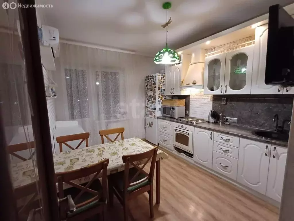 2-комнатная квартира: Краснодар, 3-я Целиноградская улица, 2 (52.8 м) - Фото 0