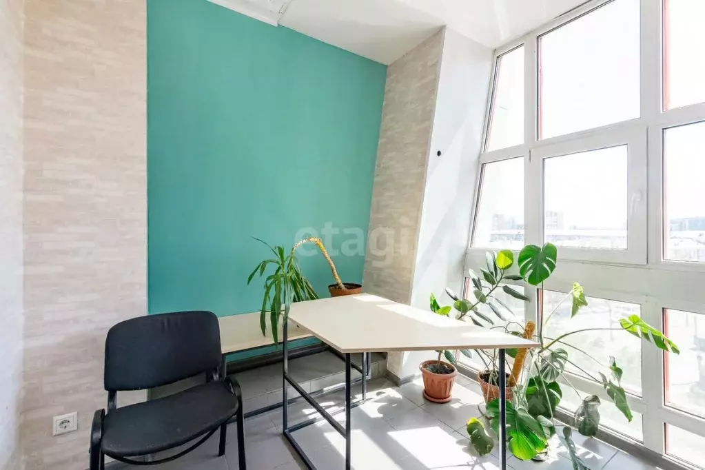 Офис в Алтайский край, Барнаул просп. Строителей, 16 (250.0 м) - Фото 1