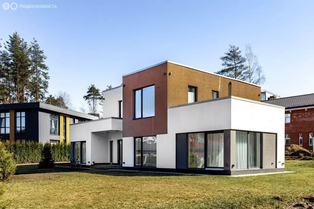 Дом в деревня Энколово, улица Долгорукова, 16 (260 м) - Фото 1