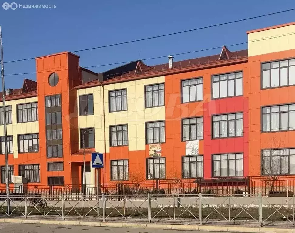 4-комнатная квартира: Каспийск, улица Магомедали Магомеджановa, 13 ... - Фото 2