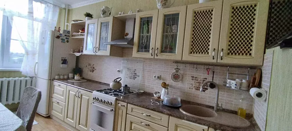 2-комнатная квартира: Батайск, улица Комарова, 132А (72 м) - Фото 1