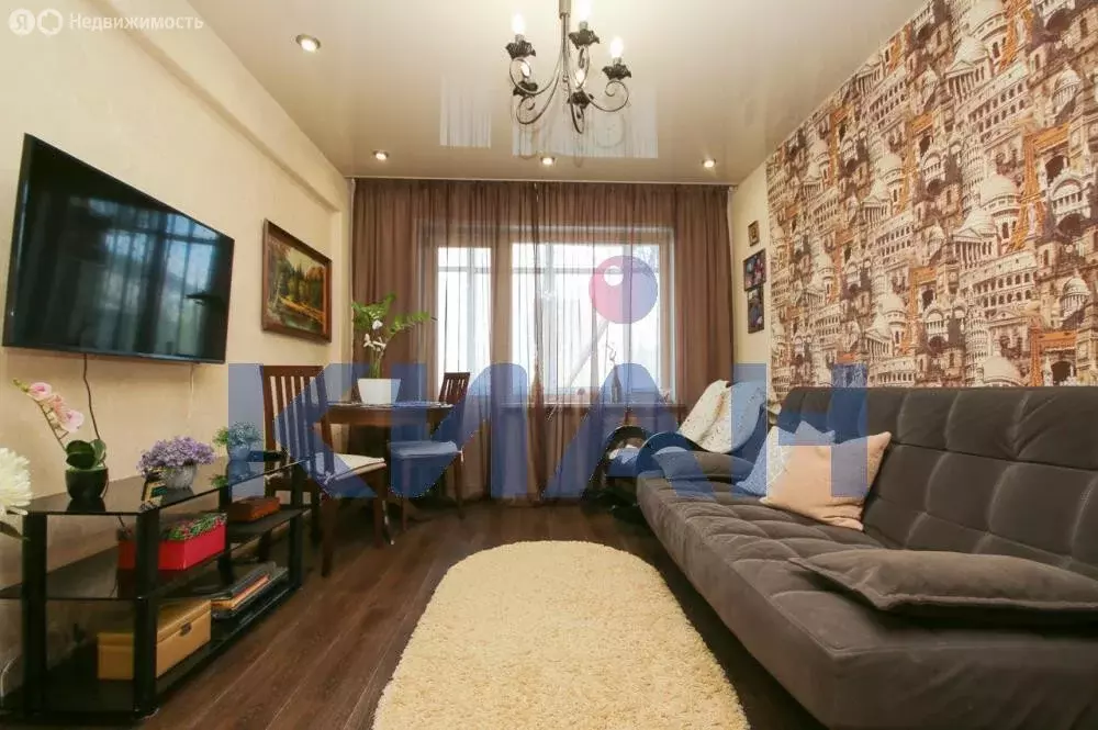 2-комнатная квартира: Красноярск, улица Железнодорожников, 8 (45 м) - Фото 1