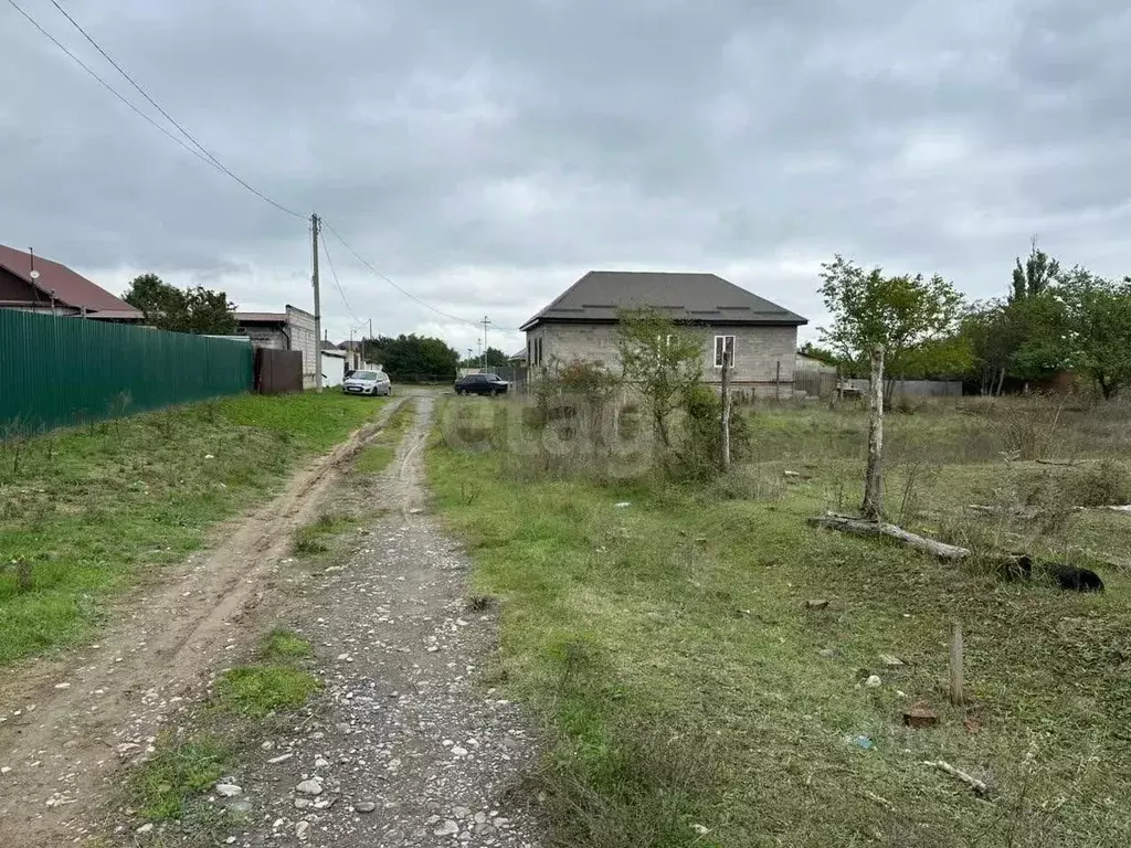 Участок в Ингушетия, Назрановский район, с. Плиево пер. 1-й Заводской ... - Фото 1