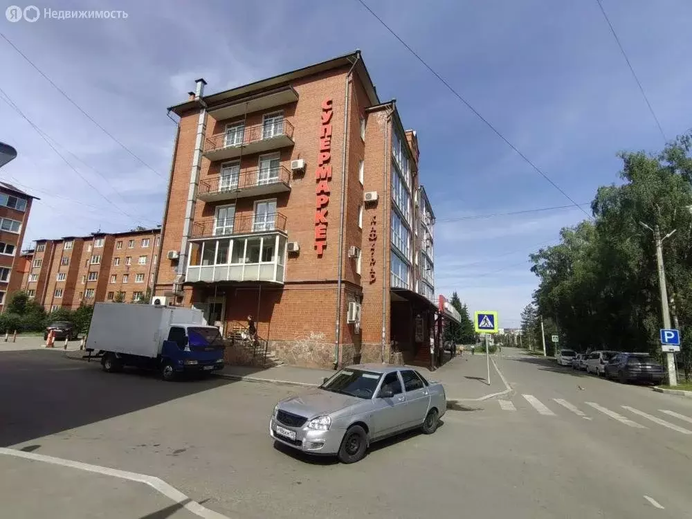Квартира-студия: Иркутск, улица Ядринцева, 25 (301.5 м) - Фото 2