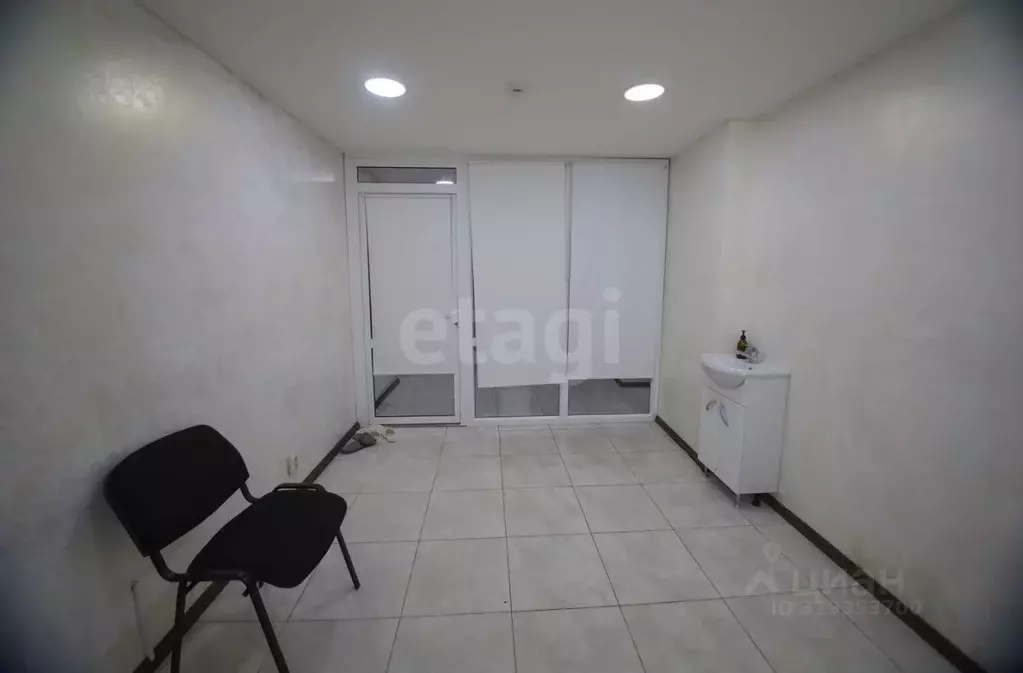Офис в Татарстан, Альметьевск ул. 8 Марта, 17 (90 м) - Фото 1