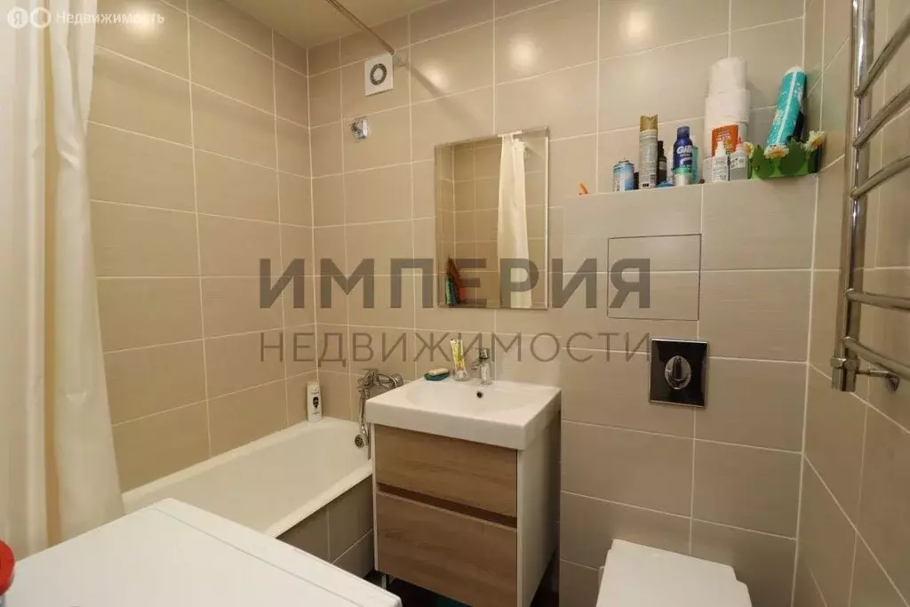 1-комнатная квартира: Магадан, улица Берзина, 4к1 (38.3 м) - Фото 2