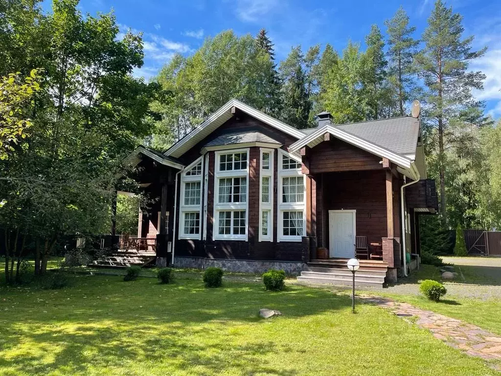 Дом в Санкт-Петербург пос. Комарово, ул. 1-я Дачная, 57 (333 м) - Фото 1