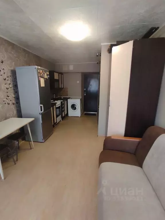 Студия Красноярский край, Красноярск ул. Курчатова, 4 (17.4 м) - Фото 1