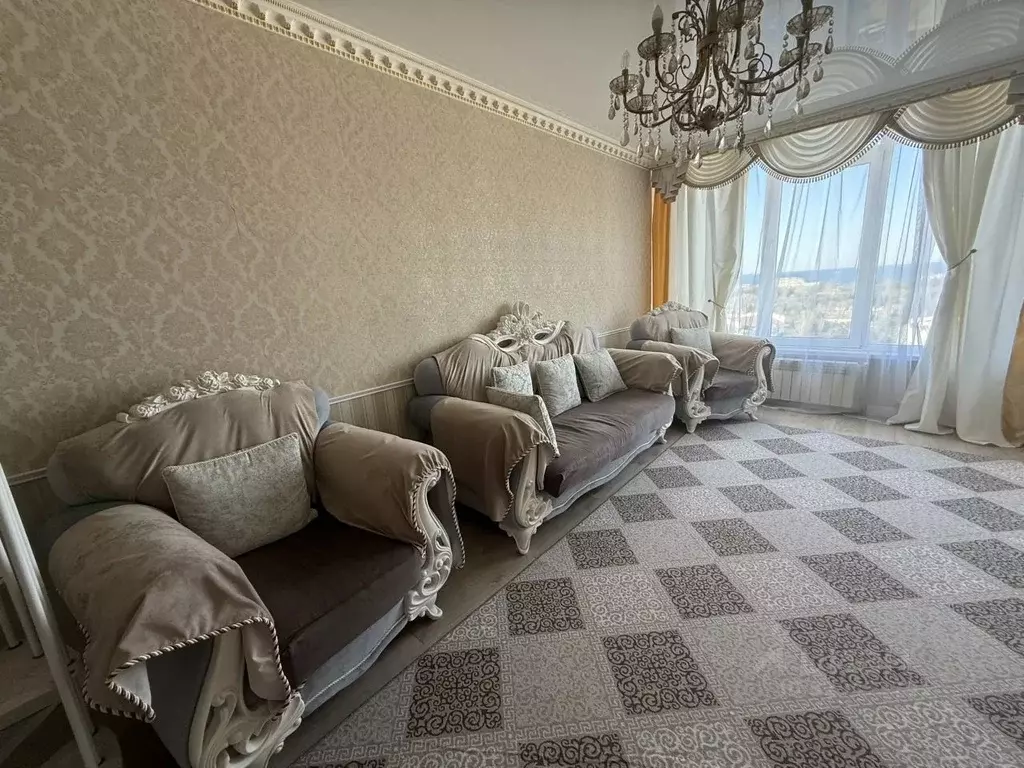 2-к кв. Севастополь ул. Челнокова, 12/1 (80.0 м) - Фото 1