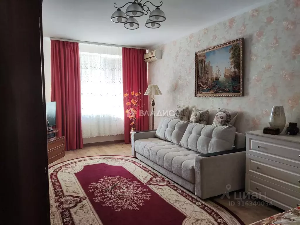 1-к кв. Московская область, Наро-Фоминск ул. Войкова, 1 (51.0 м) - Фото 0