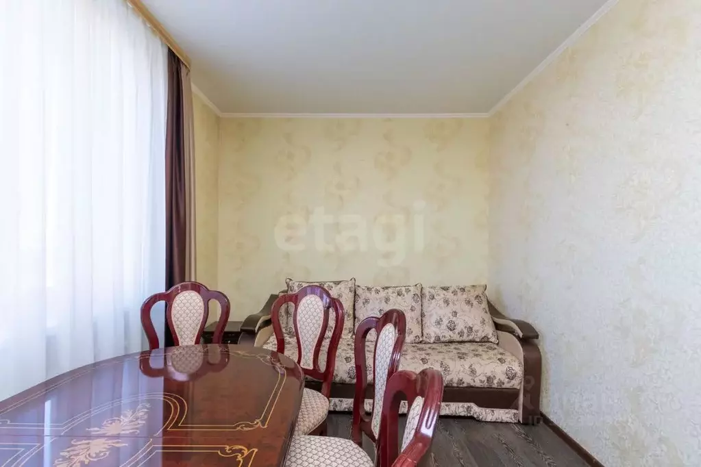 2-к кв. Тюменская область, Тюмень ул. Беляева, 35к2 (55.0 м) - Фото 0
