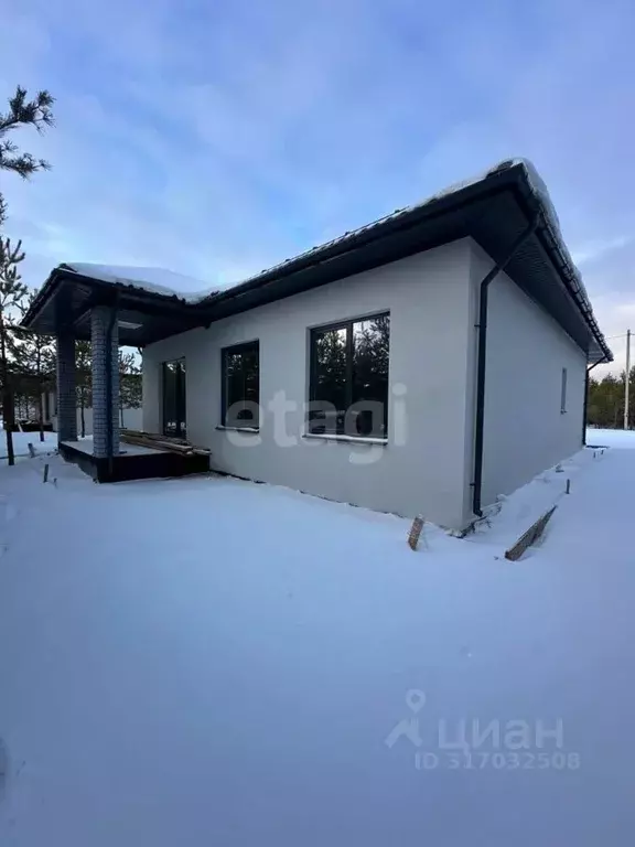 Дом в Свердловская область, Белоярский муниципальный округ, пос. ... - Фото 0