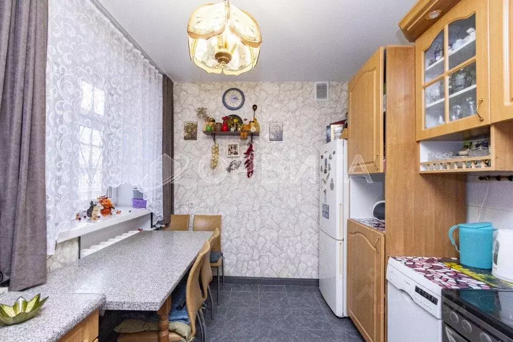 4-к кв. Тюменская область, Тюмень ул. Челюскинцев, 29 (116.3 м) - Фото 2