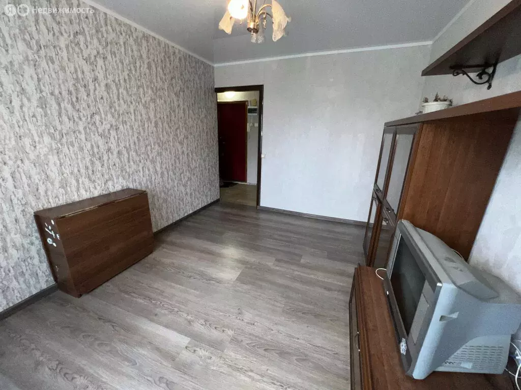 3-комнатная квартира: Уфа, улица Рабкоров, 8 (60.3 м) - Фото 1