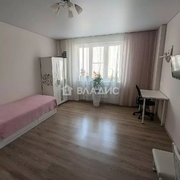 Продается 3-комнатная квартира - Фото 1