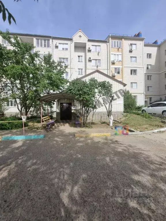 2-к кв. Калмыкия, Элиста ул. Г.О. Рокчинского, 17 (79.9 м) - Фото 0