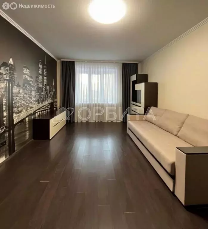 1-комнатная квартира: Тюмень, улица Восстания, 19к1 (40 м) - Фото 1