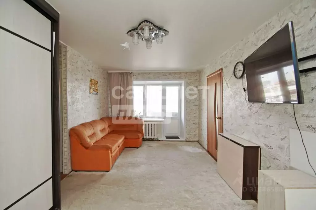 3-к кв. Омская область, Омск просп. Космический, 21 (42.8 м) - Фото 1