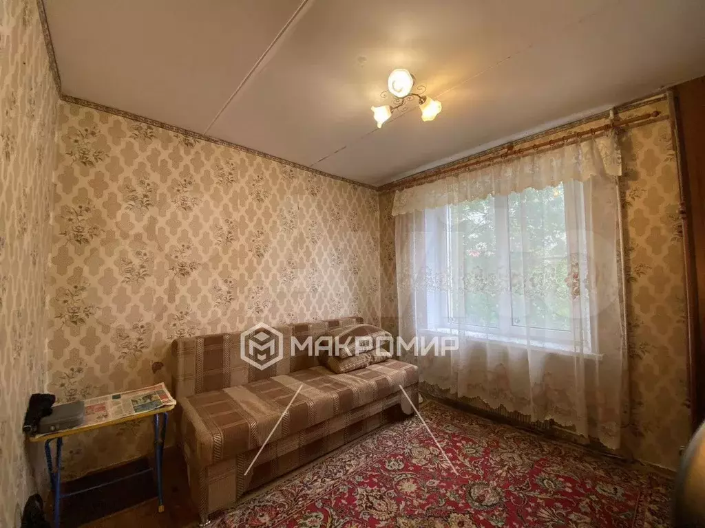 Комната 10 м в 3-к., 2/12 эт. - Фото 0