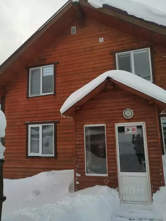 Дом в Пермский край, Губахинский муниципальный округ, Углеуральский рп ... - Фото 1