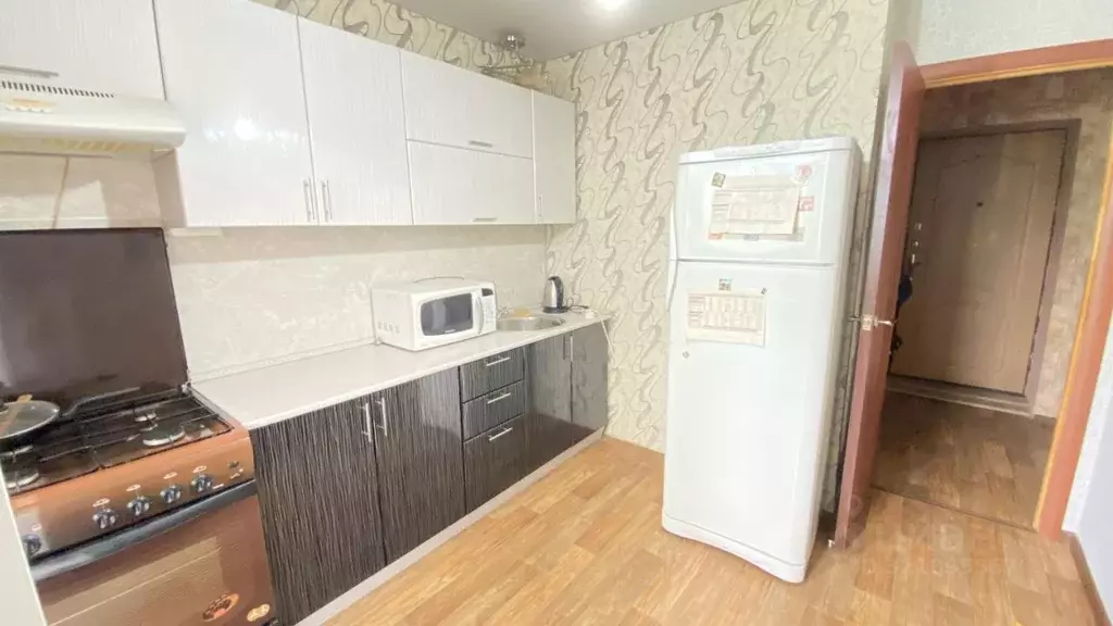 1-к кв. Саратовская область, Энгельс Ленинградская ул., 33 (35.0 м) - Фото 0