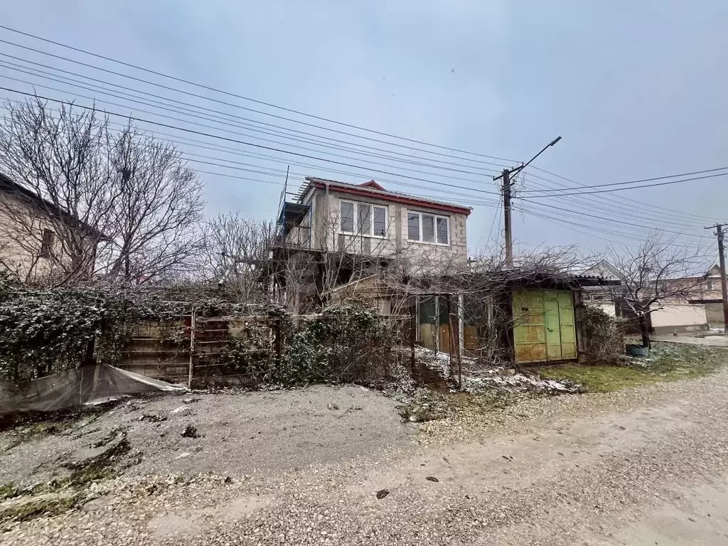 Дом в Крым, Симферополь ул. Яшлар (150 м) - Фото 2