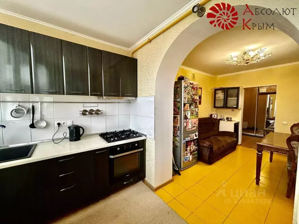 2-к кв. Крым, Феодосия ш. Симферопольское, 41Б (56.4 м) - Фото 1