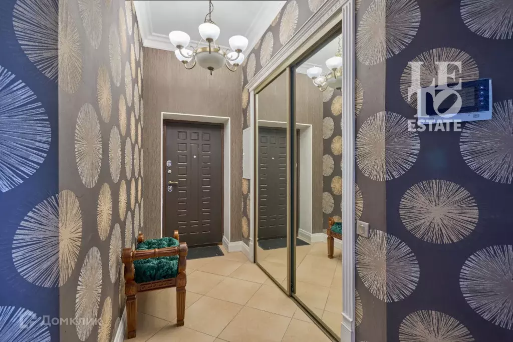 Продаётся 4-к квартира, 210 м - Фото 1