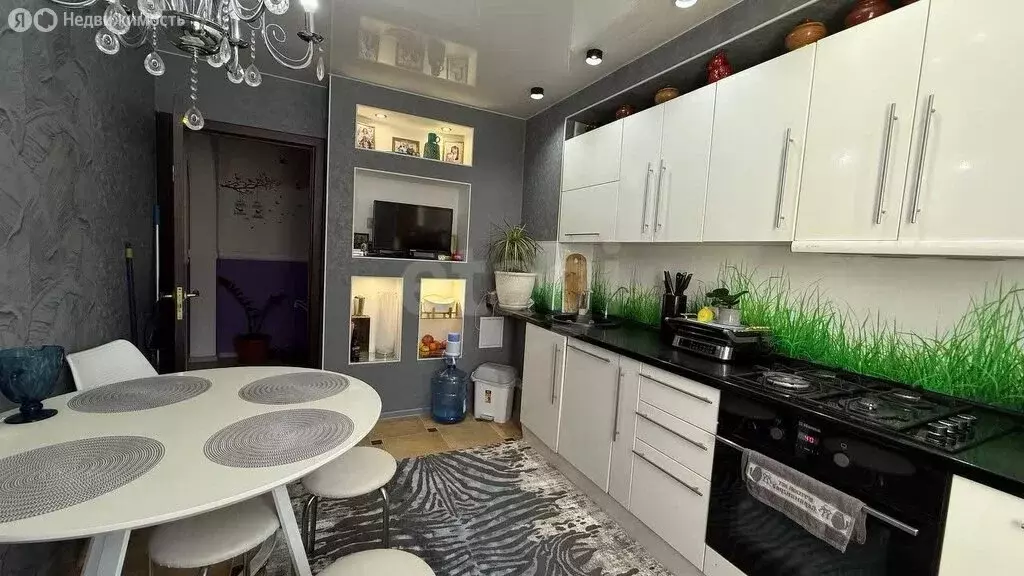 3-комнатная квартира: Калининград, улица Согласия, 5 (72.2 м) - Фото 1