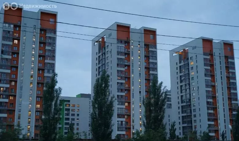 Квартира-студия: Тюмень, улица Ю.-Р.Г. Эрвье, 24к2 (30 м) - Фото 1