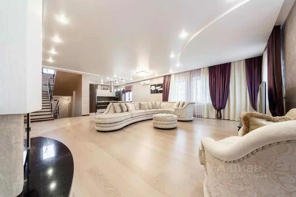 Коттедж в Саратовская область, пос. Новогусельский ул. Дружба (462 м) - Фото 1