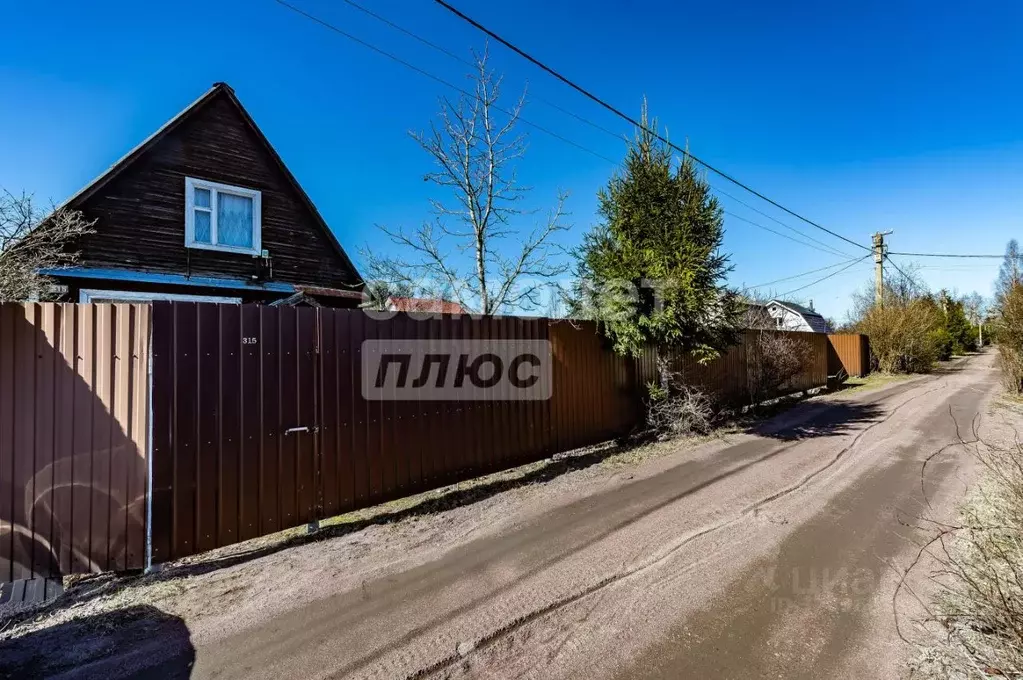 Дом в Ленинградская область, Выборгский район, Рощинское городское ... - Фото 0