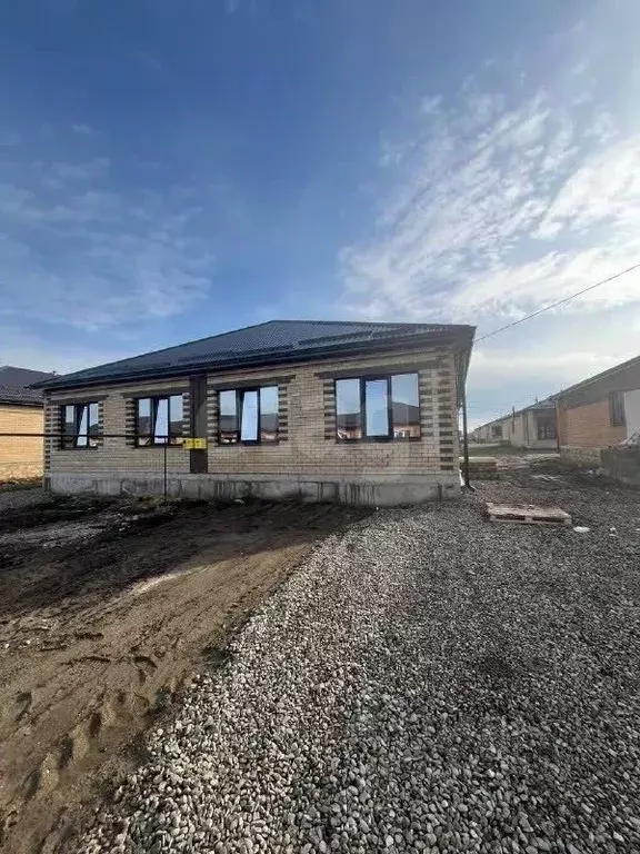 Дом в Ставропольский край, Михайловск Шпаковский район, ул. Владимира ... - Фото 1