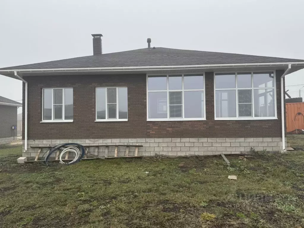 Дом в Белгородская область, Белгородский район, Дубовское с/пос, с. ... - Фото 1