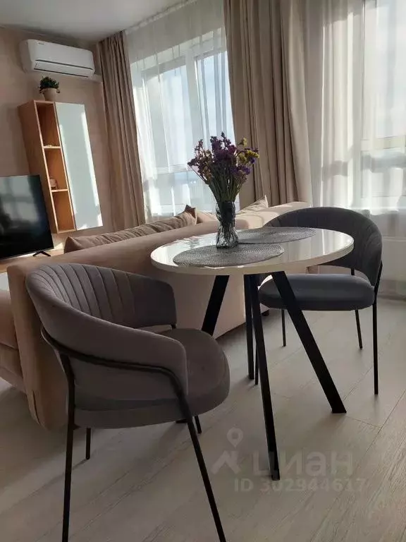 Студия Татарстан, Казань ул. Братьев Батталовых, 20Ак2 (32.0 м) - Фото 0