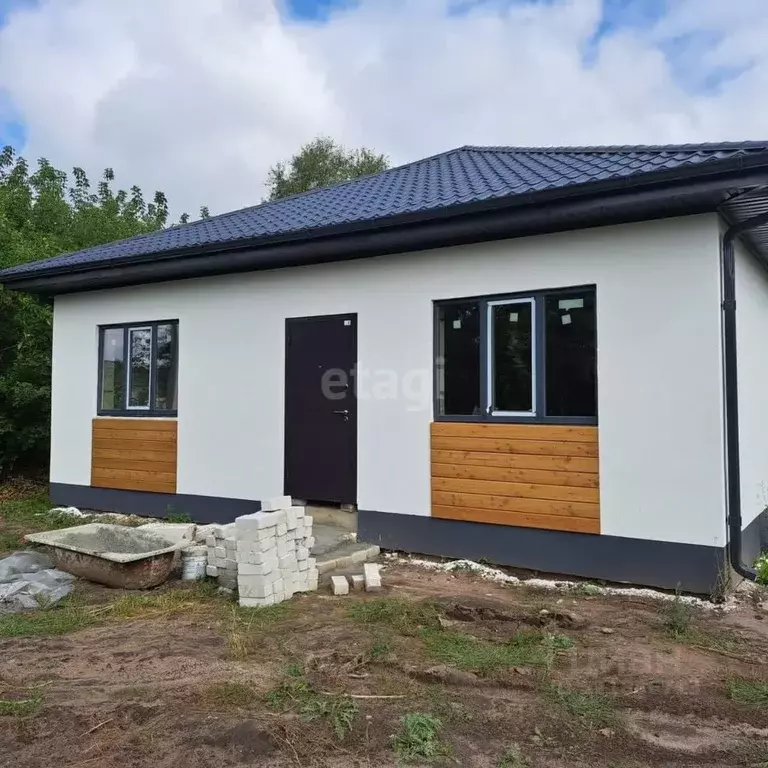 Дом в Воронежская область, Новоусманский район, Отрадненское с/пос, с. ... - Фото 1
