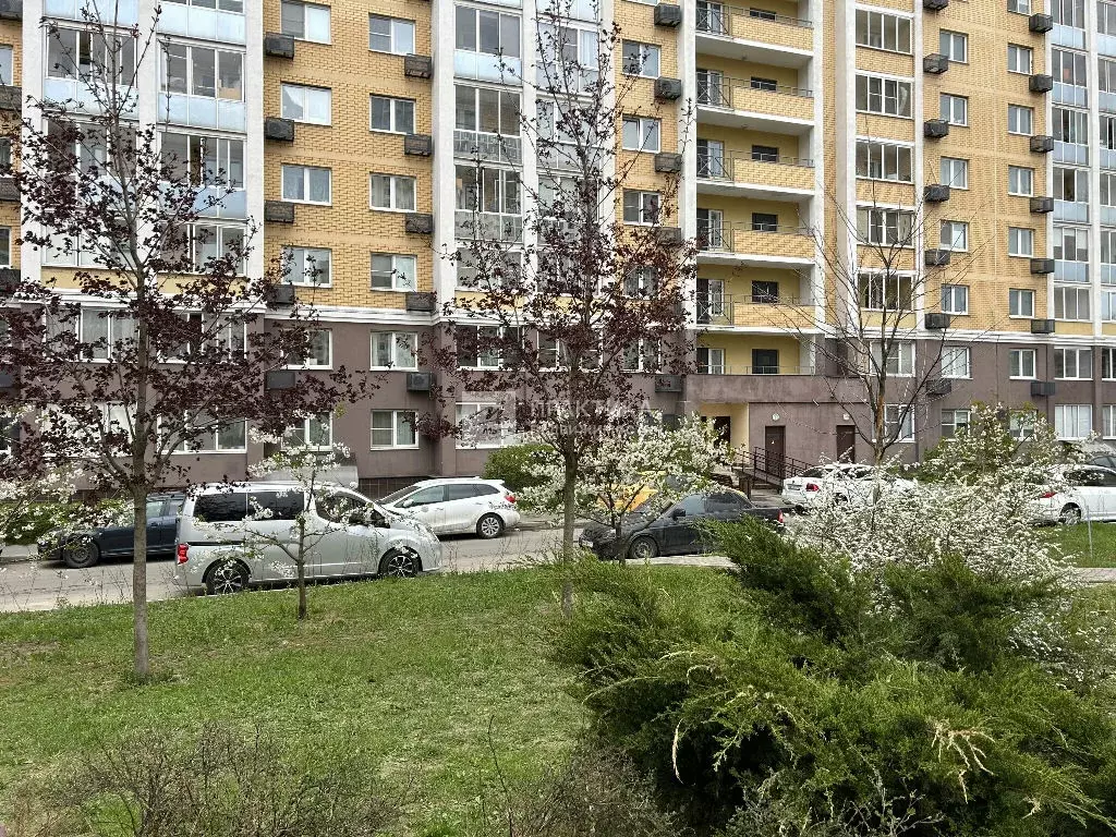 Продается 1-комнатная квартира - Фото 1
