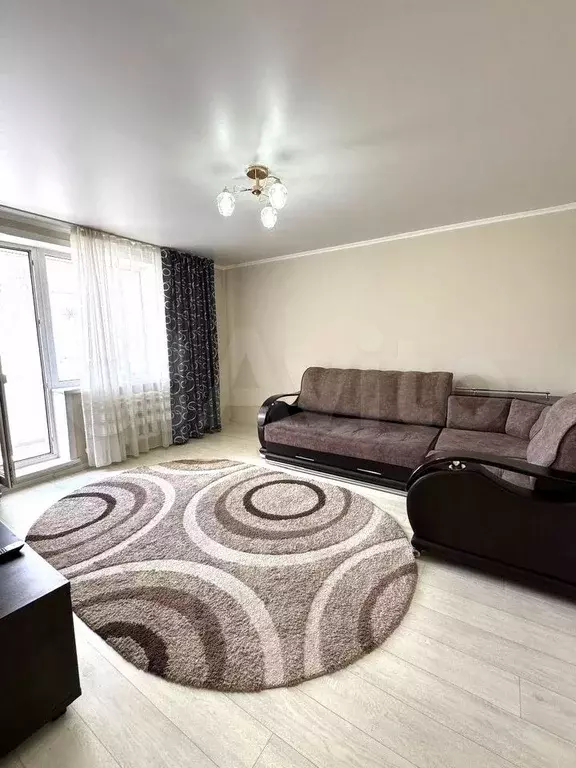 2-к. квартира, 55 м, 2/7 эт. - Фото 1