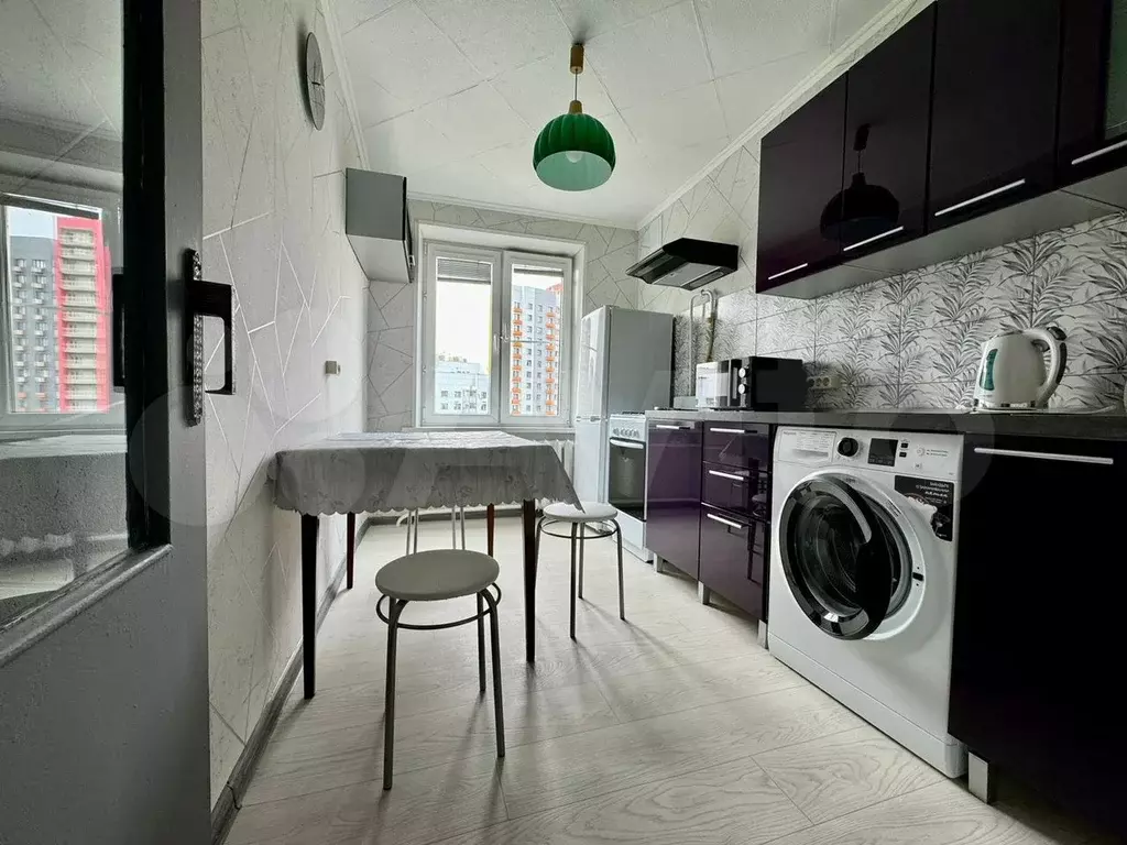 2-к. квартира, 38 м, 9/9 эт. - Фото 0
