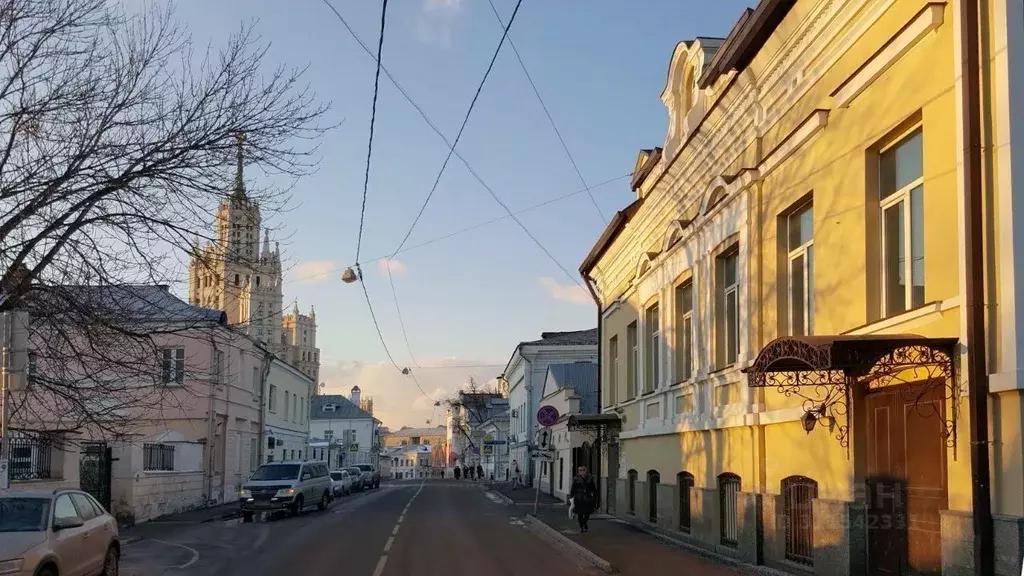 Офис в Москва Гончарная ул., 11С1 (200 м) - Фото 0