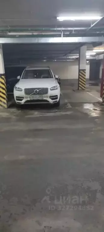 Гараж в Москва ул. Большая Набережная, 9 (22 м) - Фото 1