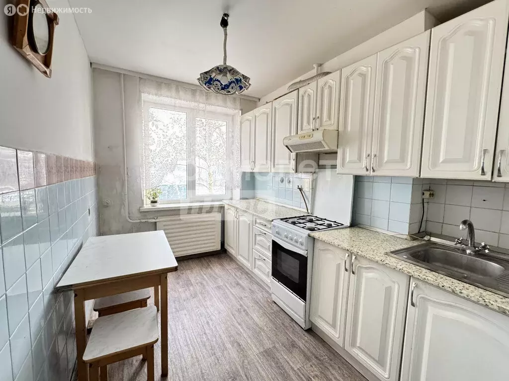 3-комнатная квартира: Уфа, улица Николая Дмитриева, 15 (55.5 м) - Фото 2